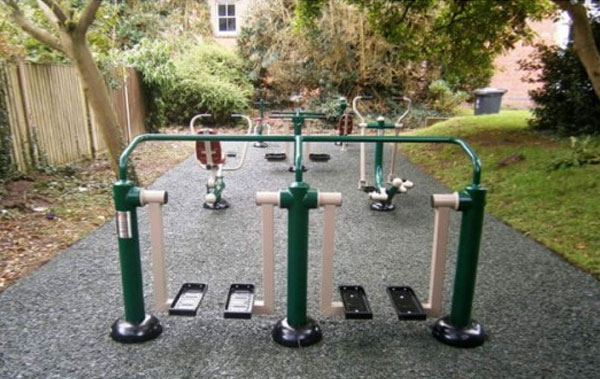 Outdoor Gyms & Fitness